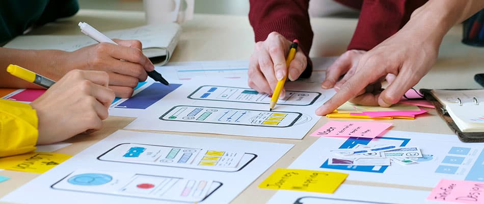 What is Visual Communication? Elements, Examples, and Uses