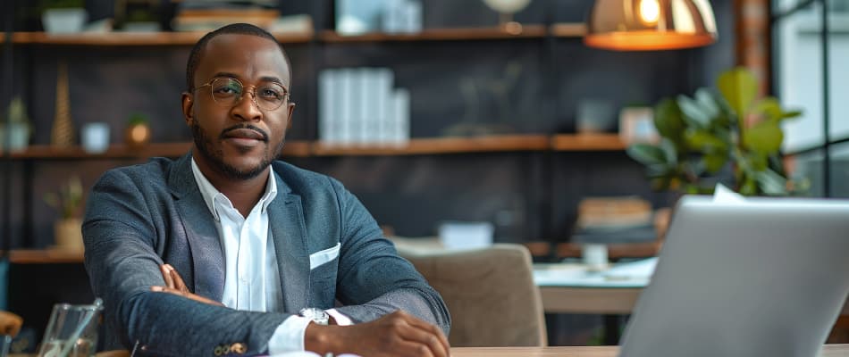 What are the advantages of a Graphical User Interface?